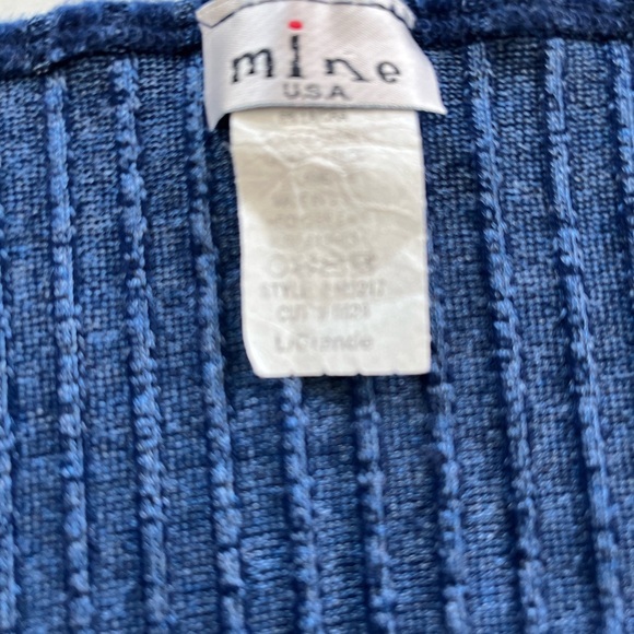 2 Tank Tops - Picture 4 of 4